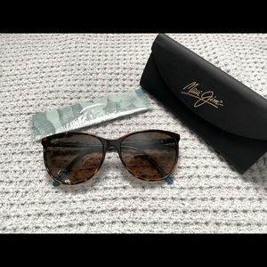 Maui Jim Sunglasses in Brown Tortoise